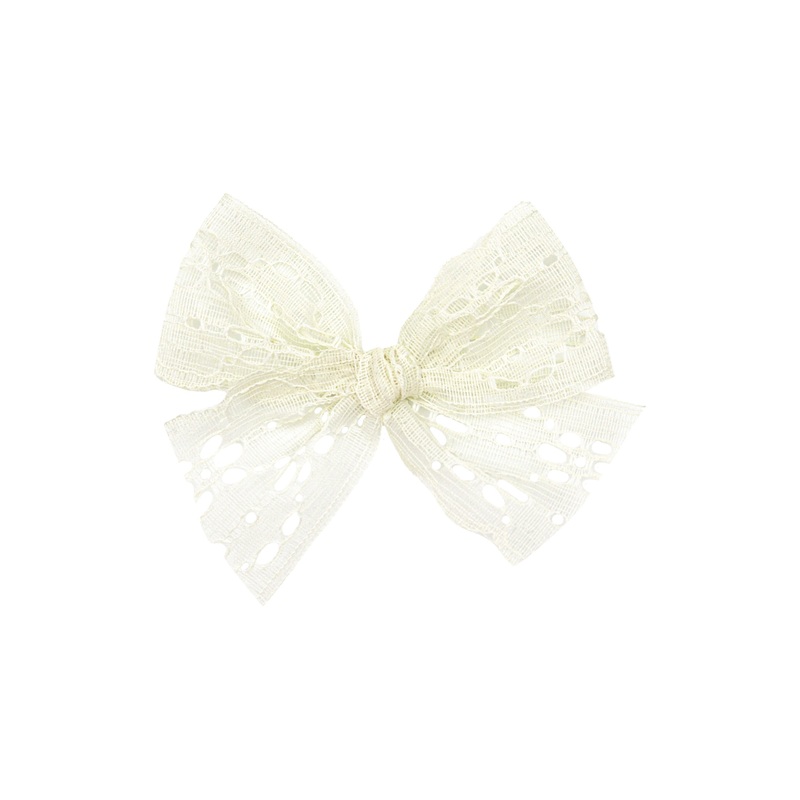 Lace Bow – Ivory Daisy Clip