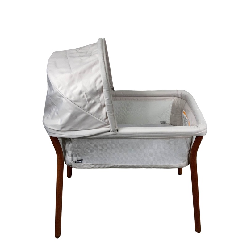 Chicco Lullago Anywhere Portable Bassinet, LE Serene