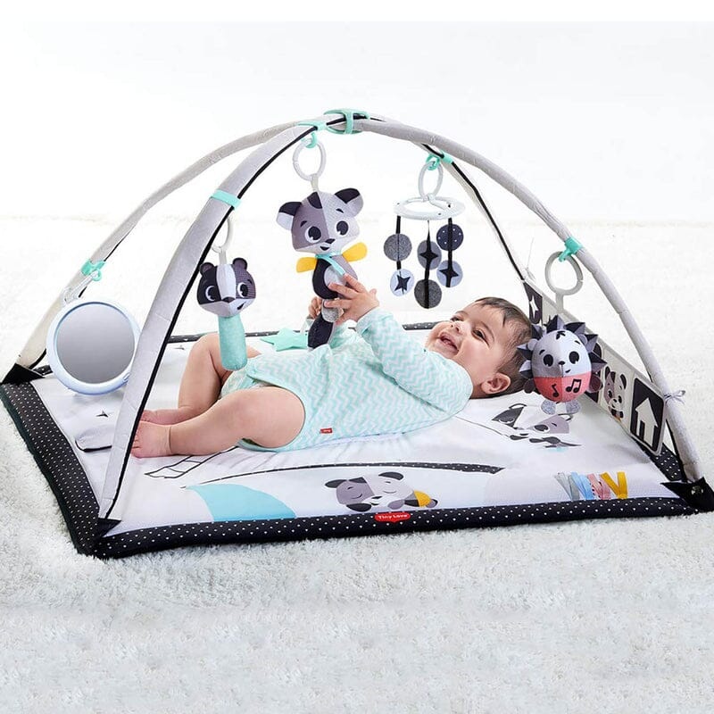 Tiny Love Magical Tales Black & White Gymini