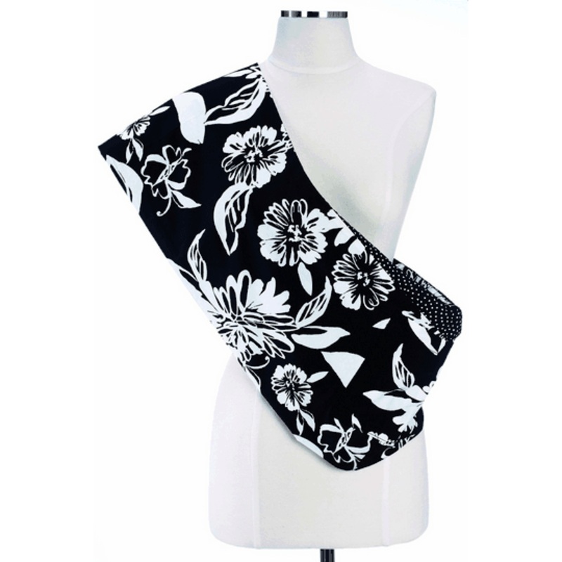 Munchkin Jelly Bean Reversible Sling in Licorice Blossom – Large