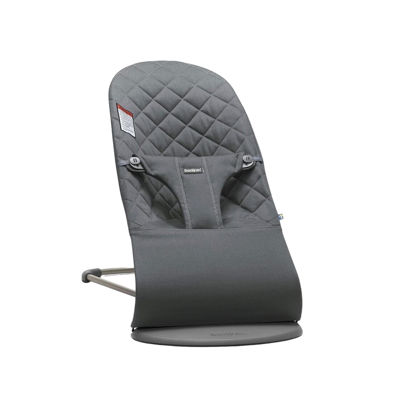 BabyBjorn Bouncer Bliss Bundle With Toy Bar, Flying Friends, Dark Gray Frame, Anthracite Cotton Classic Quilt