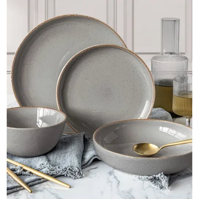 16 piece Dinnerware Set