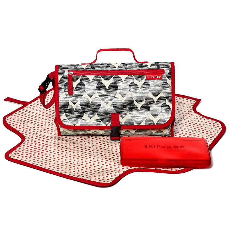 Skip Hop Pronto Changing Station – Hearts