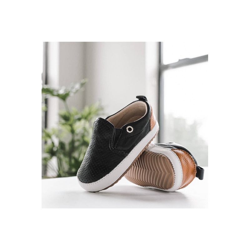 Little Love Bug Quinn Slip On Moccasin – Black