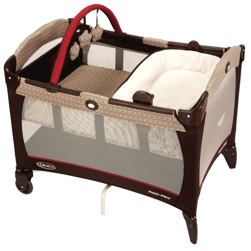 Graco Pack ‘n Play Playard with Reversible Napper & Changer – Starburst