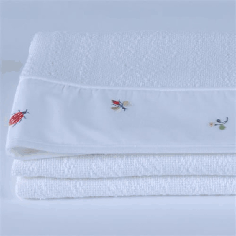 Gordonsbury Beetles & Bees Crib Cotton Cable Blanket