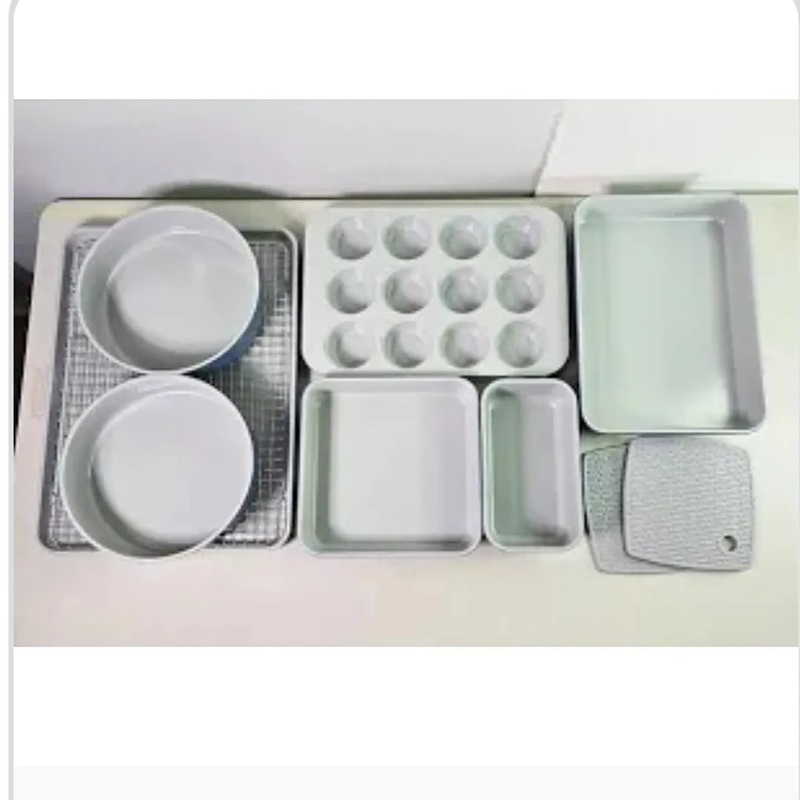 9 pc bakeware set ceramic int Basil