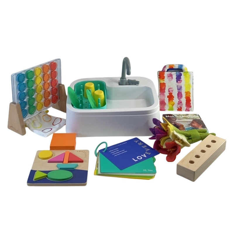 Lovevery The Helper Play Kit