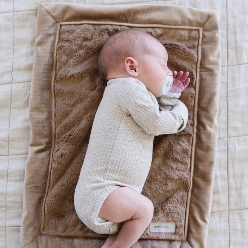 Hazelnut Lush Blanket – Mini