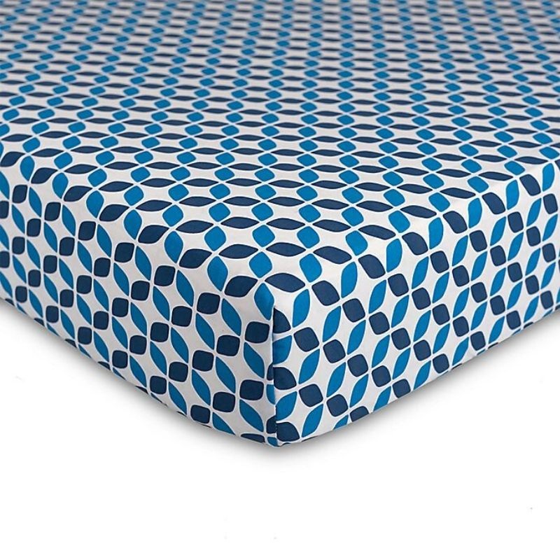 Crib Sheet – Navy Leaves