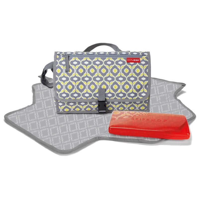 Skip Hop Pronto Changing Station – Genie