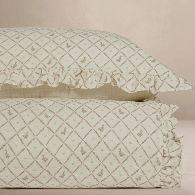 Oilo Duck Premium Muslin Crib Quilt & Sham