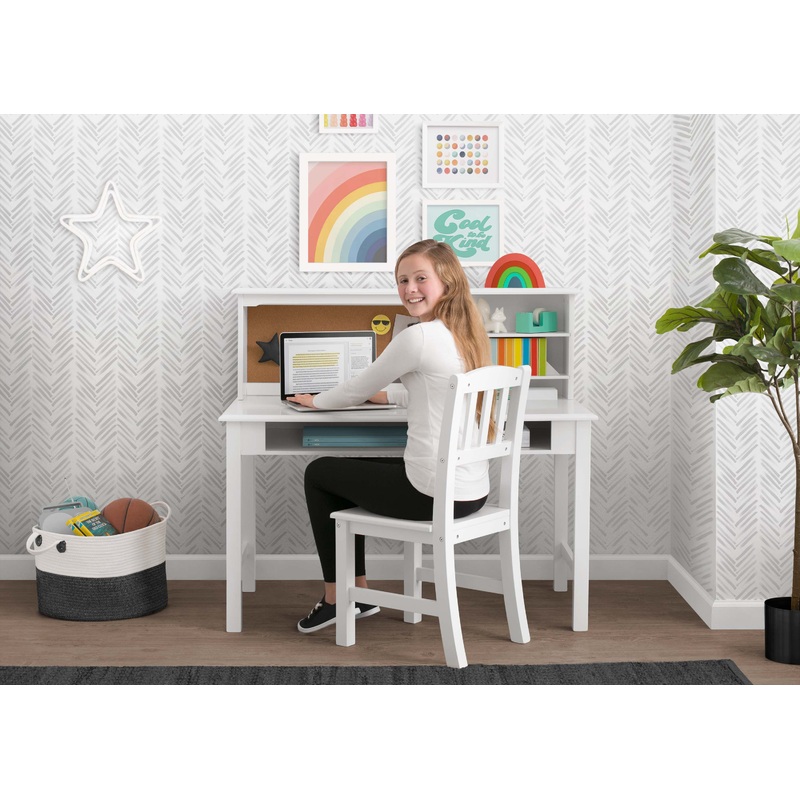 Tween Wood Desk with Hutch and Chair
