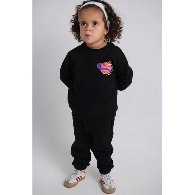 Unisex “Center Of My Universe” Black Long-Sleeved Sweatshirt