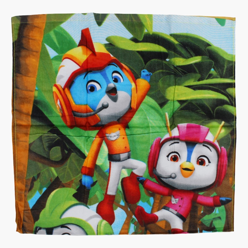 Unisex Beach Towel  Green with Top Wing Print (60×120 cm)