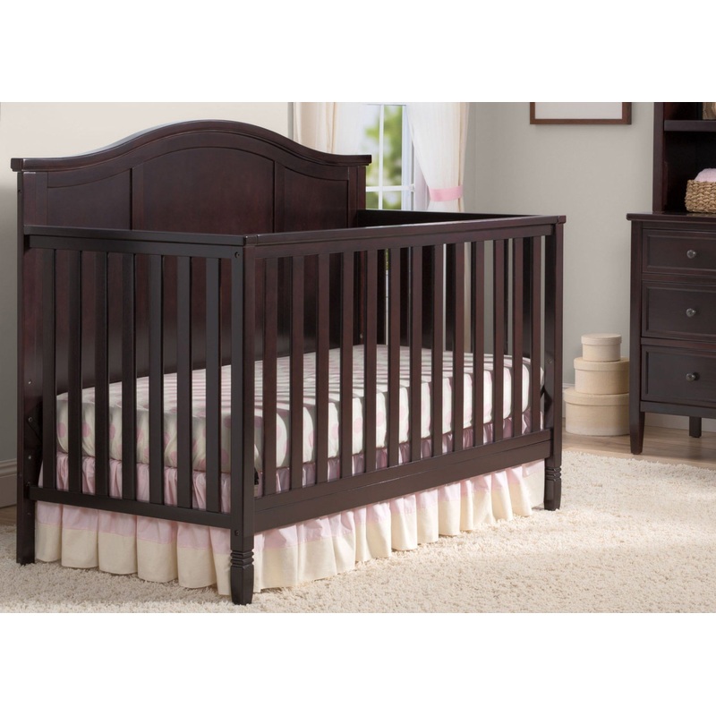 Maverick 4-in-1 Crib