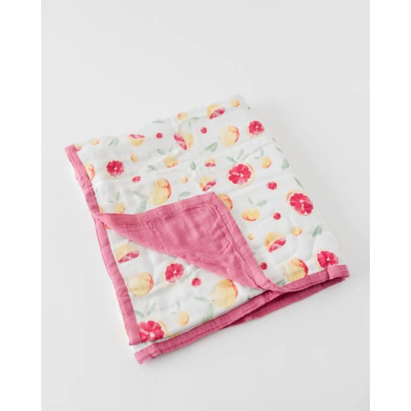 Little Unicorn Deluxe Muslin Quilt – Grapefruit