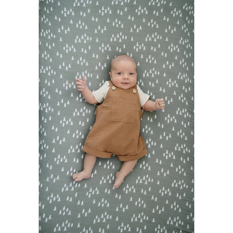 Mebie Baby | Muslin Crib Sheet Cream Floral