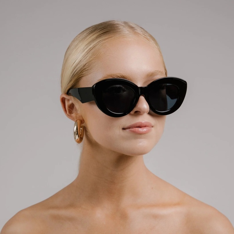 Shady Lady | Megan Sunglasses Black