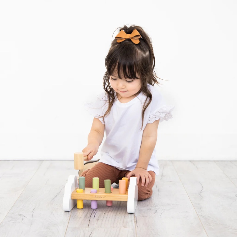 Pearhead | Wooden Hammer Bench