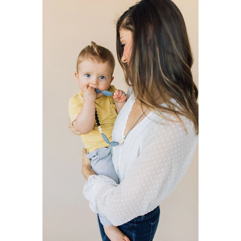 Chewable Charm | The Nathan Teething Necklace Black