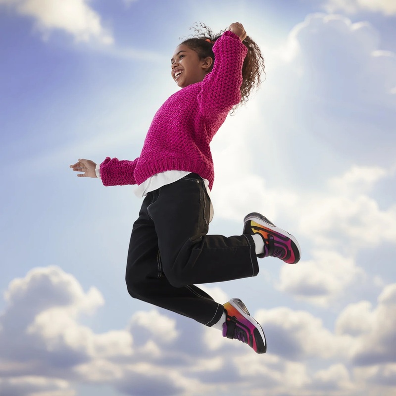 Stride Rite | Light-Up Surge Bounce Sneakers 7 Sunset