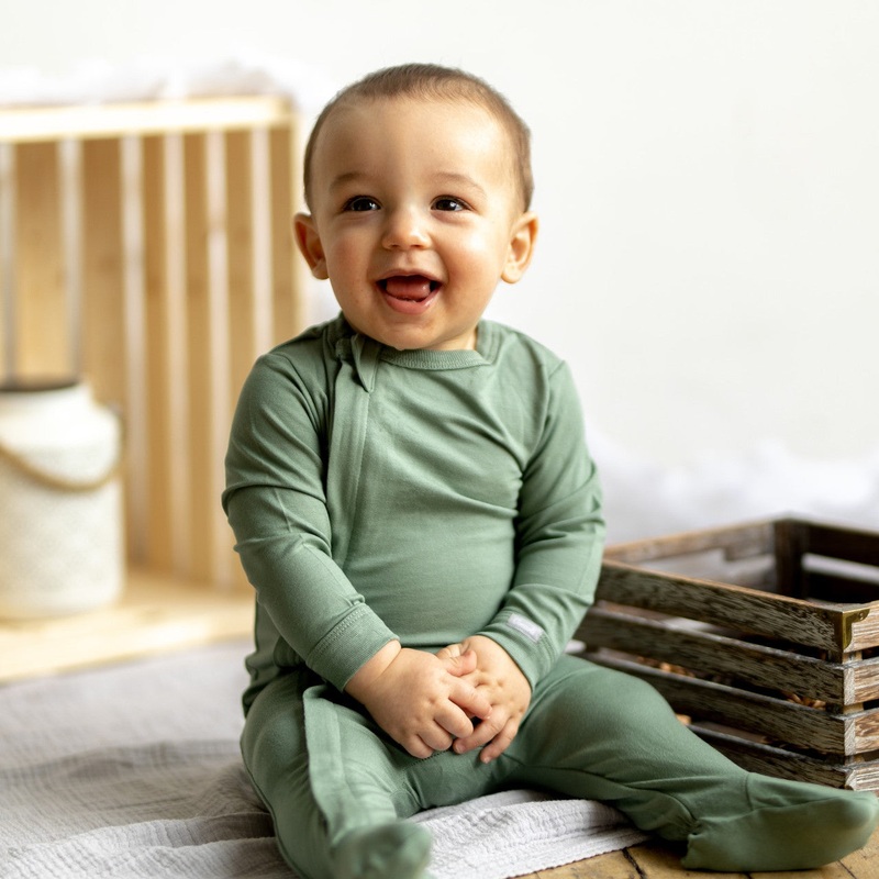 Coccoli | Modal Zipper Footie Newborn Lily Pad